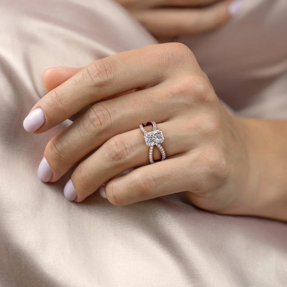 gold oval engagement rings